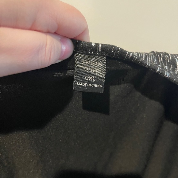 Chic Black and Silver  Midi Dress - Picture 4 of 5